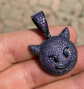 Pendentif sur mesure en argent sterling massif 925 glacé violet avec diamant simulé Hip Hop Devil Face - Product Image 3
