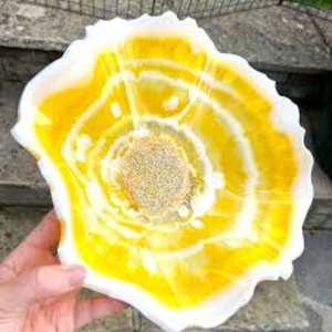 Nuevo tazón de servir de resina de diseño hecho a mano, pieza única para restaurantes planos y cenas de hoteles - Product Image 2