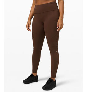 Leggings pour femmes de haute qualité, sublimation personnalisée, vente en gros de leggings de fitness, vêtements de yoga, leggings avec logo personnalisé - Product Image 4