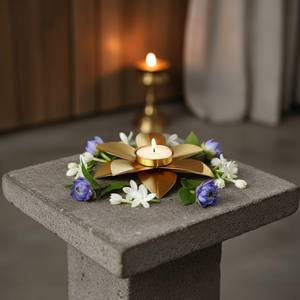 Portavelas de Té de Hierro Ecológico Hecho a Mano con Diseño de Loto, Diya Decorativo para Pooja, Diwali y Decoración Festiva del Hogar - Product Image 1