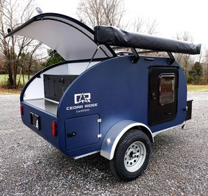 Remorque mobile en acier galvanisé 4WD pour camping-car, mini caravane tout-terrain pour camping en plein air, caravane de camping-car en forme de larme - Product Image 1