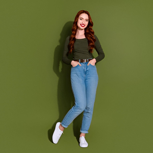 Pantalon long en denim pour femmes, coupe régulière, tissu lisse, look moderne, idéal pour un usage quotidien, prêt à l'exportation pour les détaillants et les stocks en gros, qualité supérieure - Product Image 3