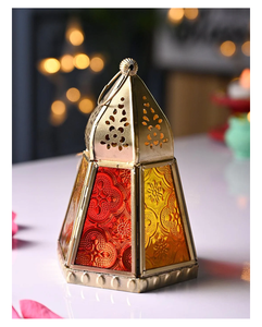 Decoración para el hogar y el exterior más demandada Estilo marroquí Linterna amarilla y marrón Linterna decorativa Linterna de metal colgante - Product Image 4