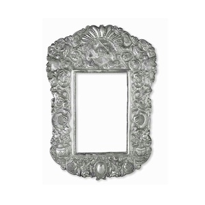 Estos marcos de aluminio ofrecen una solución de visualización minimalista y elegante con una durabilidad duradera y una elegancia moderna. - Product Image 3