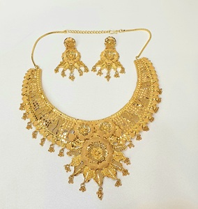 Pendientes de tuerca florales de aleación de zinc chapados en oro, joyería de filigrana para mujer, para bodas y fiestas - Product Image 3