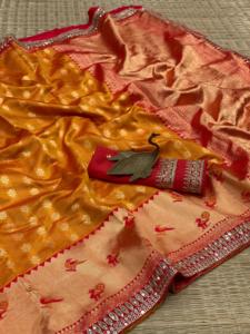 Nouvelle variété Evergreen Designer Outfit haute sur demande meilleur Banarasi soie Saree Blouse avec broderie travail fabrication de l'Inde - Product Image 5