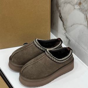 Pantuflas Clásicas para Mujer, Parte Superior de Gamuza de Alta Calidad, Botas de Nieve para Otoño e Invierno, Plantilla de EVA Térmica Antideslizante, Zapatos Casuales - Product Image 1