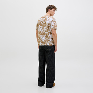 Camiseta de Punto Sólido Sublimada de Marca Privada OEM, Ropa de Calle Moderna y Elegante Personalizada, Secado Rápido, Transpirable, Suave e Informal para Hombre - Product Image 3