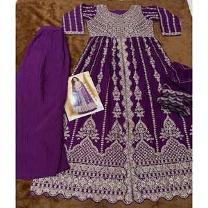 Traje Anarkali Tradicional de Lujo para Mujer con Bordado para Bodas, Fiestas y Ocasiones Festivas de Secado Rápido - Product Image 6