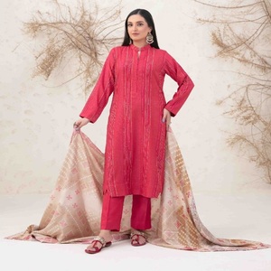 Vestido Salwar Kameez pakistaní de 3 piezas con bordado, estampado digital Tawakkal Vol DIRRAN, ropa de fiesta para mujer, color melocotón. - Product Image 2