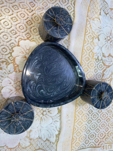 Juego de tres frascos de calidad premium y bandeja decorativa de resina - Product Image 6