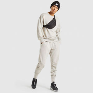 Haute qualité 2025 nouveauté hommes survêtements motif solide Style décontracté pour l'hiver fabriqué au Pakistan - Product Image 1