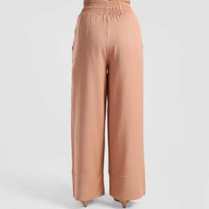 Pantalon large pour femme Flow State, respirant, en mélange de crêpe, options taille haute/basse, décontracté, pour le bureau, tailles XL et 3XL - Product Image 3