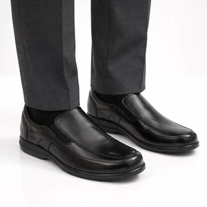 Mocasines planos superiores de cuero de vaca para hombre de alta calidad, suaves y cómodos, ropa informal para todas las estaciones, suela de PU antideslizante para invierno y otoño - Product Image 1