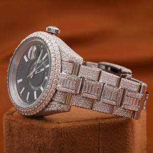 Último diseño Moissanite redondo corte brillante VVS claridad diamante helado hecho a mano personalizar Dial reloj de pulsera para hombres - Product Image 2