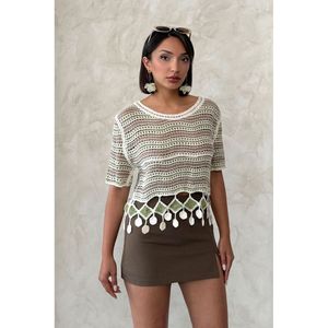 Blusa de malla verde esmeralda Topshow con dobladillo de pompones, elegante top de punto informal para mujer al por mayor para uso diario - Product Image 1