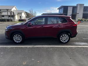 Excelente Auto Usado Toyota <span class=keywords><strong>Corolla</strong></span> <span class=keywords><strong>Cross</strong></span> GX 2.0P <span class=keywords><strong>HEV</strong></span> ECVT FWD SUV <span class=keywords><strong>2023</strong></span>, Autos CVT con Envío a Todo el Mundo - Product Image 4