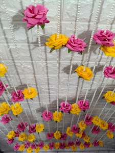 Rosa, rosa amarilla y Perla para decoración guirnalda de cuerdas hecha a mano para Haldi Mehendi decoración de escenario decoración de eventos de fiesta de boda india - Product Image 3