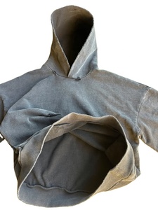 Hoodie unisexe personnalisé épais, coupe oversize, délavé à l'acide, effet vieilli vintage, en molleton bouclette, style streetwear, effet soleil délavé, déchiré et court - Product Image 4