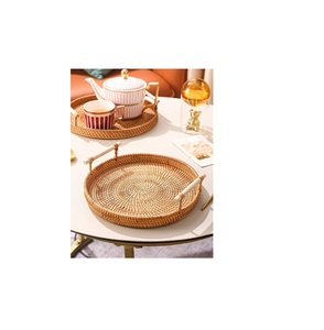 Bandeja de servicio de ratán hecha a mano para decoración del hogar de diseño único moderno o bandeja de caña o bambú a un precio razonable - Product Image 1