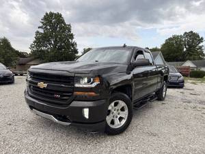 Vehículos Chevrolet Silverado 1500 LD LT Z71 4x4 LT Z71 4dr Doble Cabina 6.5 ft. SB usados con volante a la izquierda y a la derecha en venta - Product Image 4