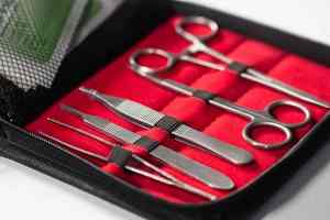 ชุดเย็บแผลผ่าตัดสำหรับนักศึกษาแพทย์พร้อมแผ่นรองผิวหนังสำหรับฝึกเย็บแผล - Product Image 4