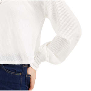 Love Fire di Topson Juniors: Top Termico Casual con Colletto Halter e Bordo in Pizzo, Bianco, Taglia Grande - Product Image 3