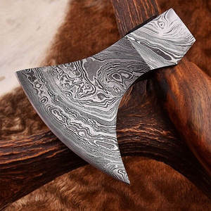 Hache de camping d'extérieur à long manche, tête en acier à motif artisanal avec manche en bois naturel pour la survie, le bushcraft et les activités de plein air - Product Image 6