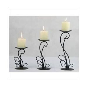 Bougeoir en métal noir mat pour présentoir de table de mariage d'intérieur de maison contemporaine ou décor d'occasion spéciale - Product Image 1