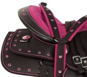 Selle de cheval synthétique occidentale de qualité supérieure | Garniture en cuir véritable | Selle d'équitation occidentale durable, confortable et élégante - Product Image 3