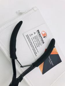 Vente en gros de pinces professionnelles noires avec logo personnalisé en acier inoxydable chirurgical pour usage commercial - Product Image 2