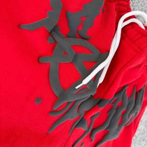 ชุดวอร์มปักลายผู้ชาย ดีไซน์ล่าสุด คุณภาพสูง ระบายอากาศได้ดี สวมใส่สบาย ขายดี กำลังเป็นที่นิยม - Product Image 4