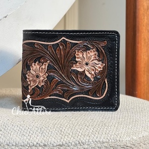 2025 Nueva billetera de diseño de lujo para hombre, cuero mecanizado a mano, superventas, diseño abierto, cuero genuino, bolsillo con cremallera, billetera plegable - Product Image 1