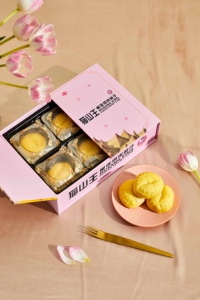 ขนมและขนมเค้กเคี้ยวเรียบรสทุเรียนหวานเล็กน้อยสไตล์มูนเค้กราคาส่งมัสังคิงเค้กหิมะ