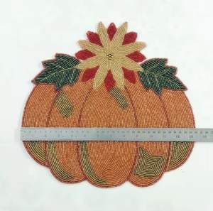 Exquisito Mantel Individual con cuentas bordadas, camino de mesa hecho a mano, Mantel Individual con cuentas reales de calidad superior en presupuesto amigable - Product Image 5