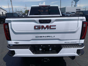 GMC Sierra 2500HD Denali 2024, Cabina Doble, Tracción en las Cuatro Ruedas, Caja de Cambios Automática, Cámara Trasera, Motor Inteligente, 8L, Portaequipajes de Aleación de Aluminio - Product Image 5