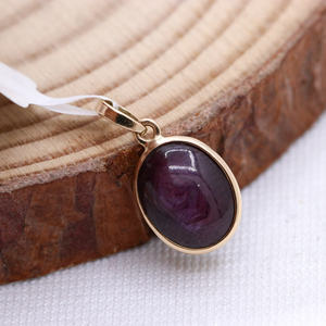 Compre colgante de piedras preciosas de rubí natural en oro amarillo sólido de 14K Joyería hecha a mano para mujer al por mayor - Product Image 1