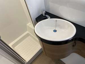 Vehículo de Camping Móvil, RV de Gran Espacio, Mini Caravanas, Fabricantes Australianos de Remolques de Campamento - Product Image 2