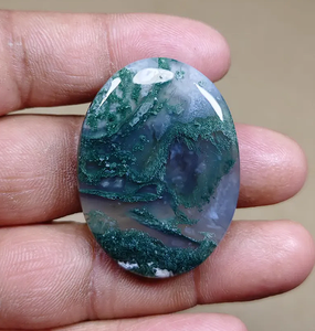 Agate mousse naturelle ovale polie, pierre précieuse verte, cristal en vrac pour la fabrication de bijoux, la méditation et la décoration - Product Image 1
