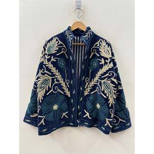 Chaqueta Blazer Reversible Gulbadan Midnight para Mujer, Bordada a Mano con Tela Suzani, Acolchada de Terciopelo, Estilo Bomber Corto, Otoñal, Elegante, Cuello Mao - Product Image 1