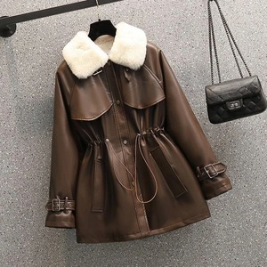 Manteau d'hiver pour femmes avec veste en cuir de style explosion Nouvelles dames Short Denim Lapel Outwear Fashion Trend Tops - Product Image 5