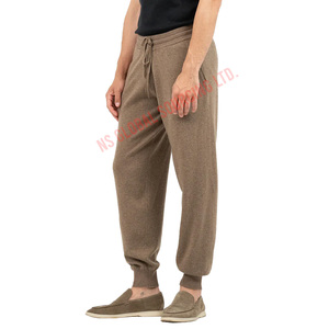 Estilo relajado Ropa de moda callejera Pantalones de chándal para hombre Pantalones hechos con material suave Cintura ajustable Perfecto para casual - Product Image 1