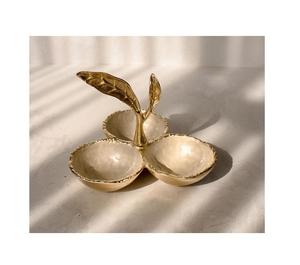 ถาดเสิร์ฟขนมหวานอะลูมิเนียมดีไซน์สวยงาม คุณภาพดีที่สุด สีทอง สำหรับวางบนโต๊ะ จำหน่ายจำนวนมาก - Product Image 1