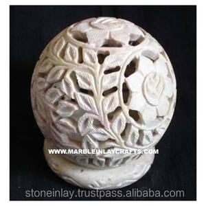 เชิงเทียนหินสบู่แกะสลักด้วยมือที่ไม่เหมือนใคร - Product Image 1