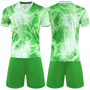 Conjuntos de camisetas de fútbol unisex para adultos con logotipo personalizado, nombres de equipos personalizables, números, 100% de poliéster, transpirable, de secado rápido, manga corta - Product Image 6