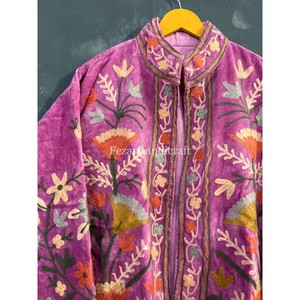 Chaqueta corta de fiesta hecha a mano para mujer abrigo en terciopelo melocotón Suzani bordado Floral hermosa tela de algodón para la temporada de otoño - Product Image 2