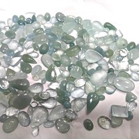 Lot en gros de cabochons d'aigue-marine naturelle au poids, avec différentes formes et tailles, utilisés pour la fabrication de bijoux, pierre d'aigue-marine
