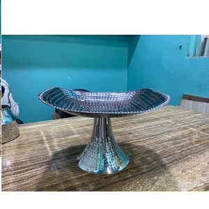 เซิฟเวอร์เค้กแต่งงานทำด้วยมือทำจากโลหะแบบออกแบบได้ตามต้องการทรงกลมชิ้นเดียวเค้กสำเร็จรูปสีเงิน - Product Image 3