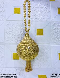 Clutch de Metal Hecho a Mano por Craftstages International, con Diseño de Corazón de Perlas, Forro de Satén, Cierre de Solapa y Correa de Anillo, Ideal para Bodas - Product Image 2