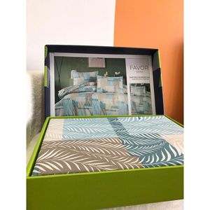 ชุดผ้าห่มเดี่ยวหรูหรา Bella Home ใหม่แกะกล่อง ผ้าฝ้าย 80% โพลีเอสเตอร์ 20% ลายปะติดปะต่อแบบทอ ลายใบไม้สีเขียวมิ้นท์ - Product Image 2